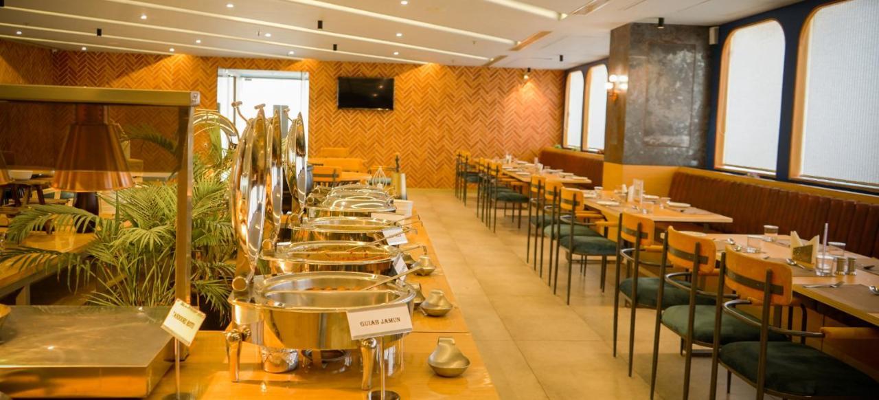 Pinnacle Grand Hotel Ahmedabad Exterior photo